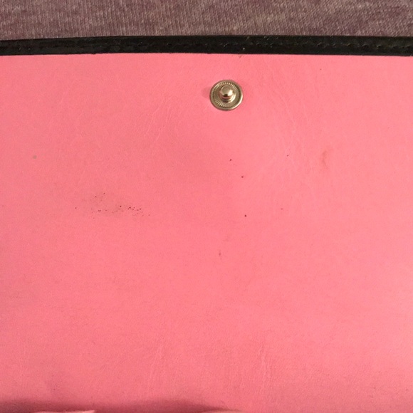 A Coach Wallet - Picture 3 of 6